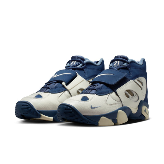 Nike Air Diamond Turf II II7080-100