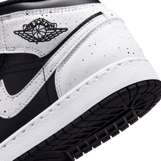 Air Jordan 1 Mid IX3526-010