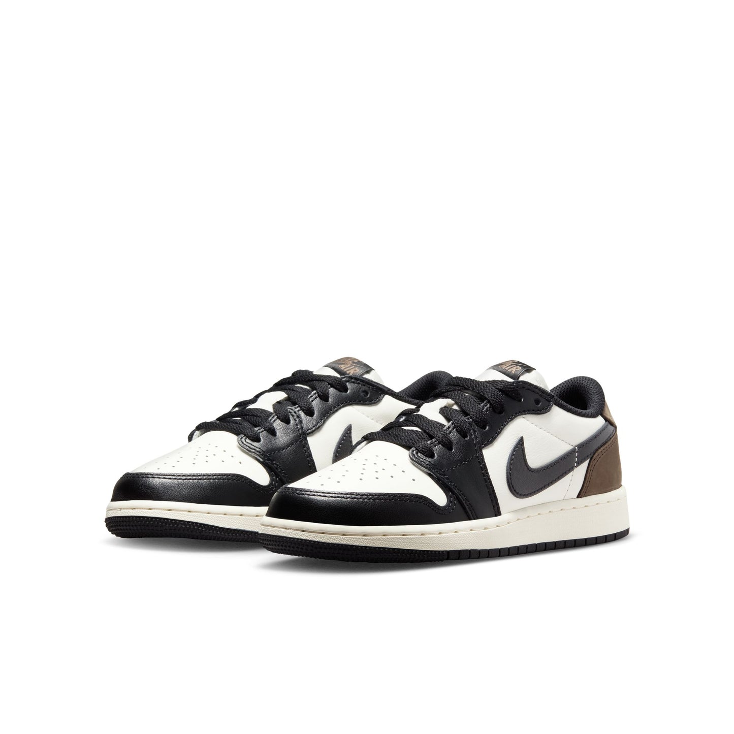 Air Jordan 1 Low OG "Mocha" CZ0858-102