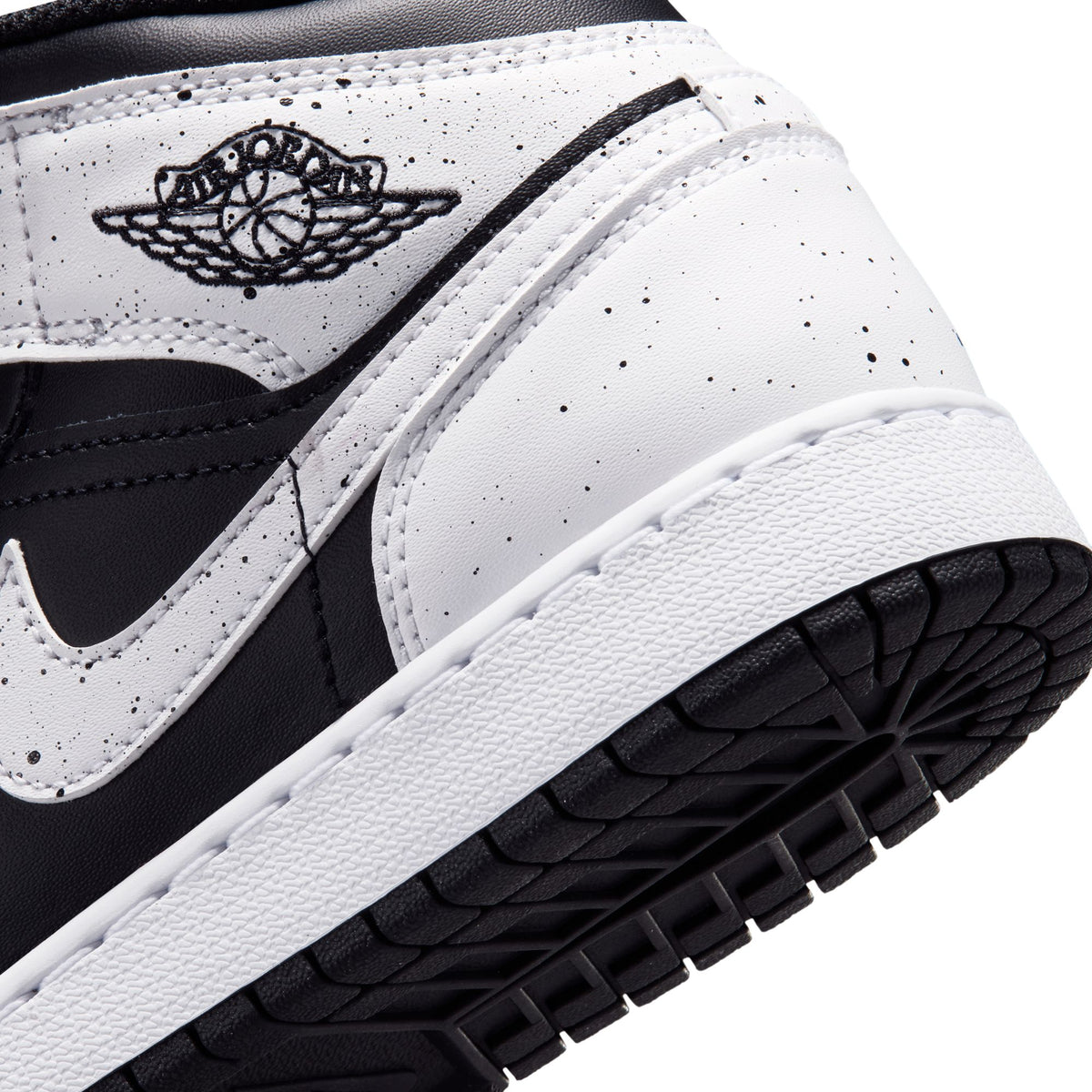 Air Jordan 1 Mid IX3526-010